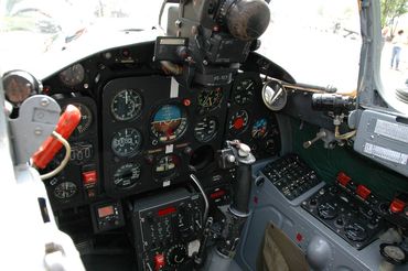 Cockpit L-29 Delfin (2)